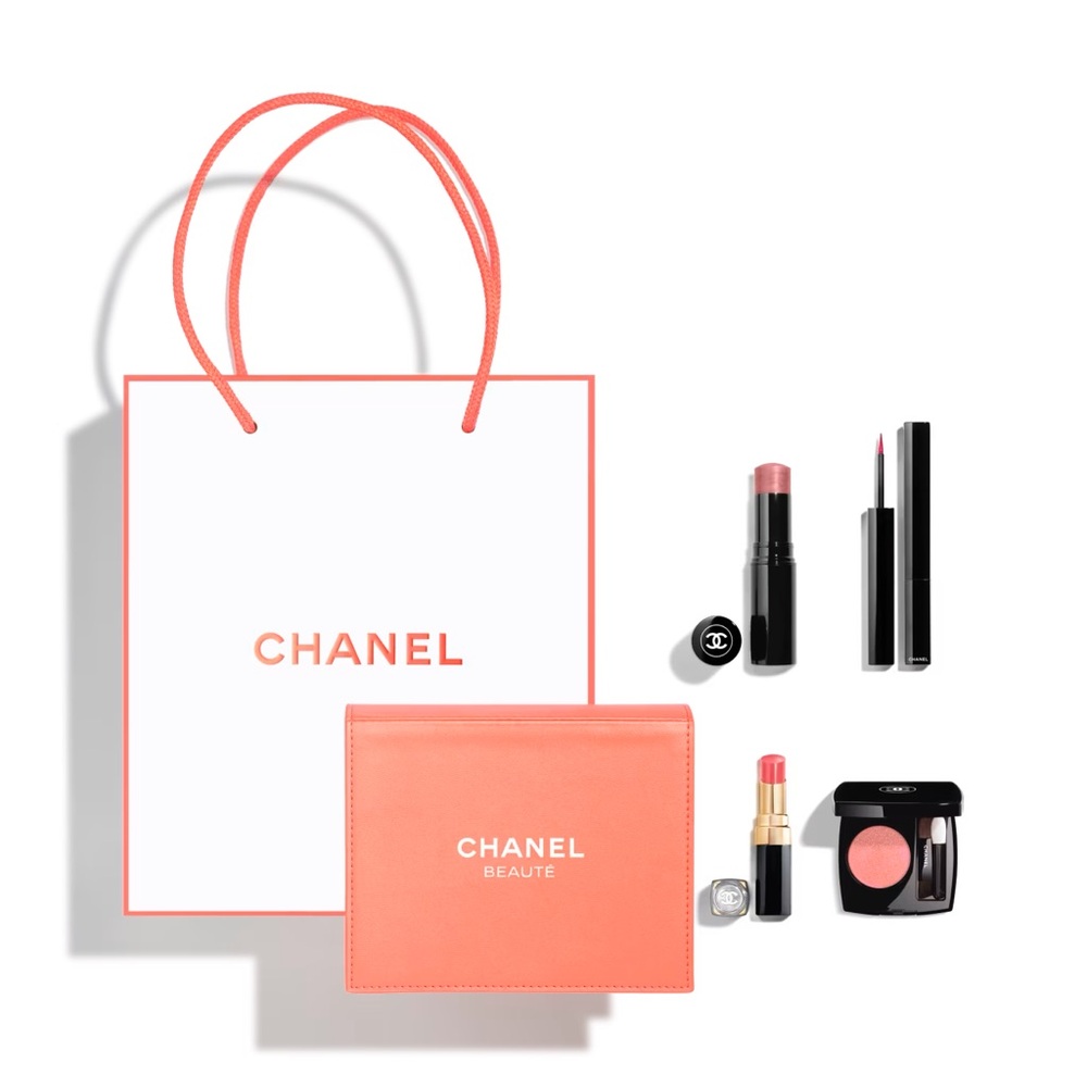 🎄New! CHANEL MAKEUP TAKEAWAYS The Nature Getaway Set